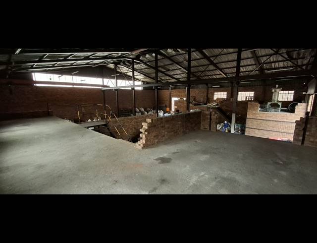 700M² BUILDING TO LET IN BRAKPAN NORTH